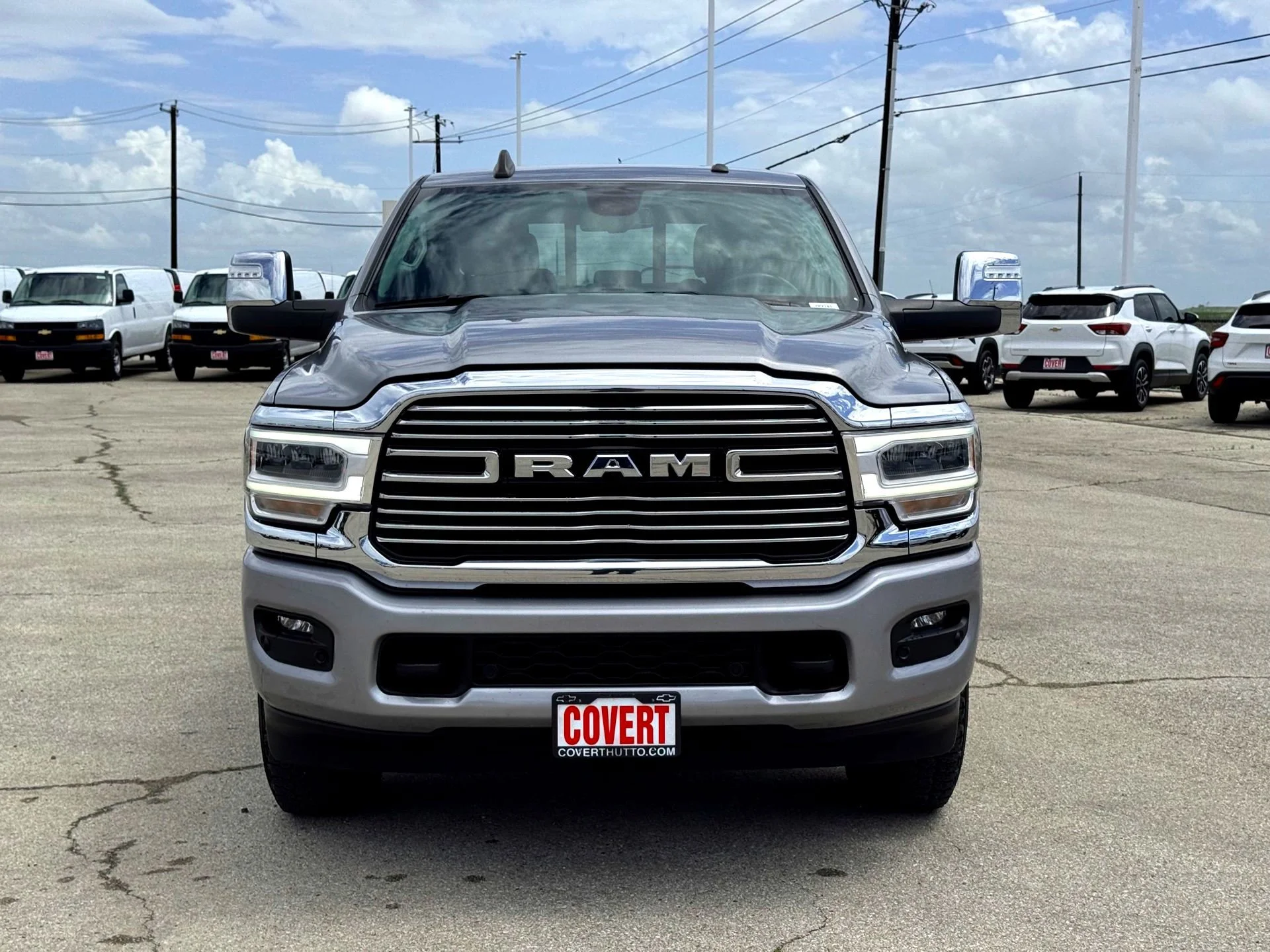 Used 2024  Ram Laramie image 4
