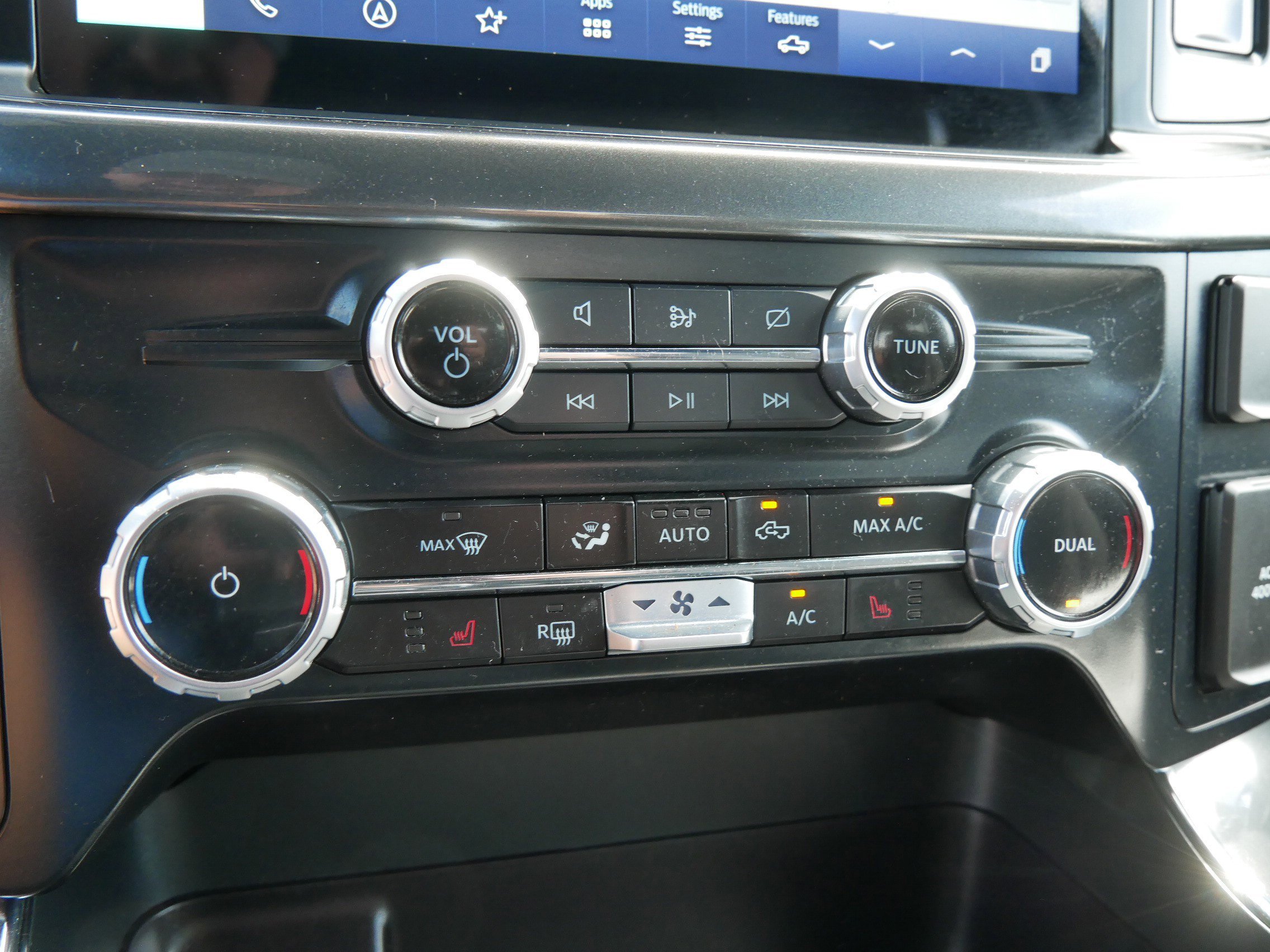 Used 2023 Gray Ford XLT image 23