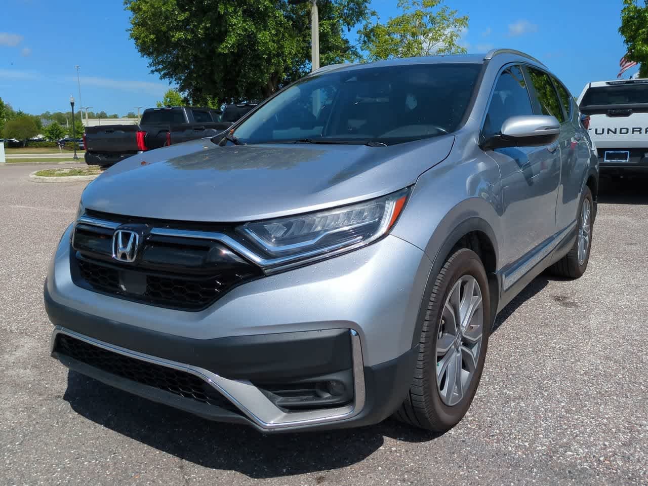 Used 2022 Lunar Silver Metallic Honda Touring image 2