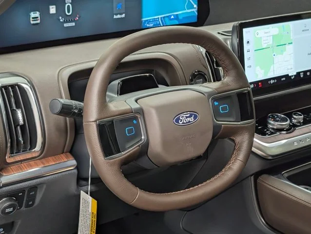 New 2027 Star White Metallic Tri-Coat Ford King Ranch® image 45