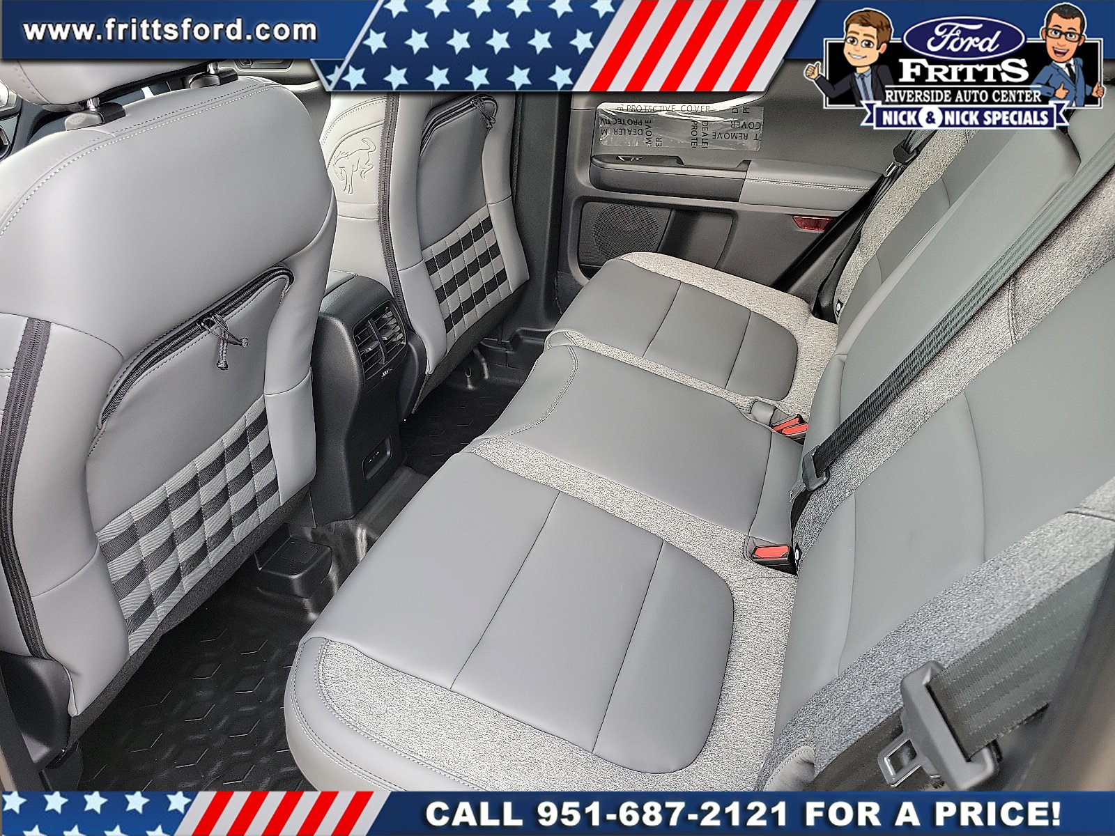 New 2026 Carbonized Gray Metallic Ford Badlands® image 14