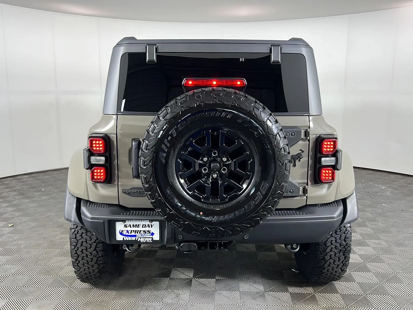 Used 2025 Marsh Gray Ford Raptor image 5