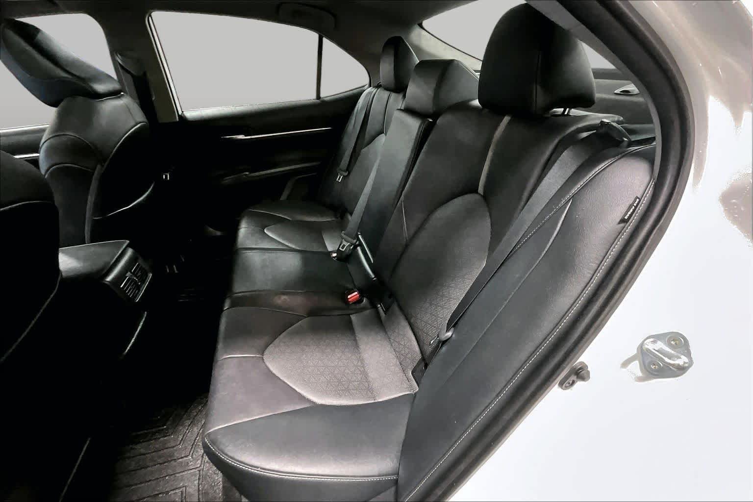 Certified Used 2021 Wind Chill Pearl Toyota XSE image 20