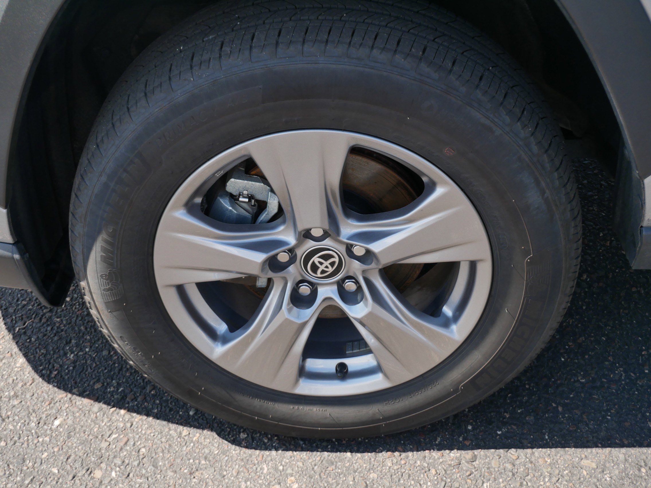 Certified Used 2025 SILVER SKY METALLIC Toyota XLE image 15