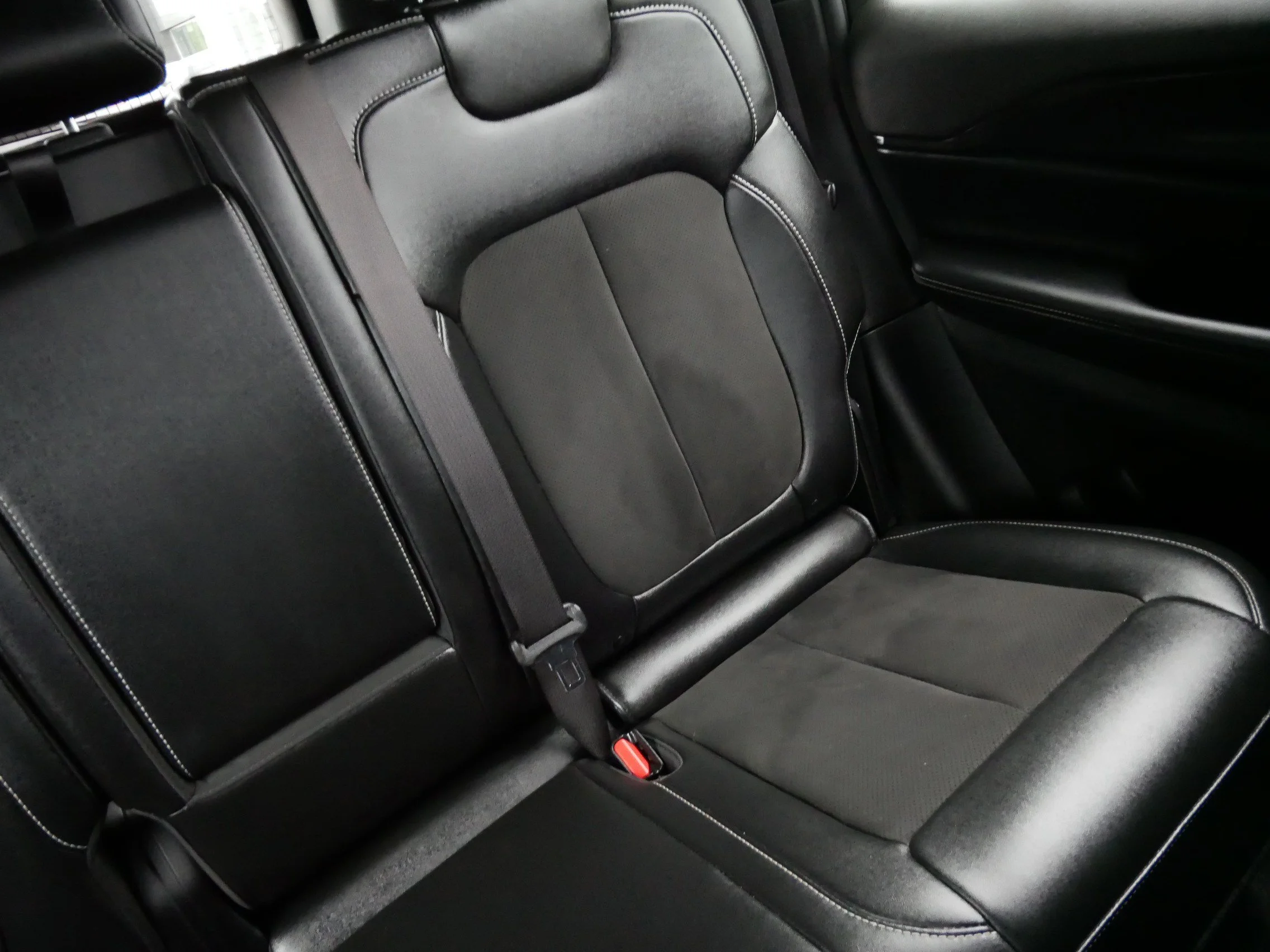 Used 2023 Baltic Gray Metallic Clearcoat Jeep Altitude X image 14
