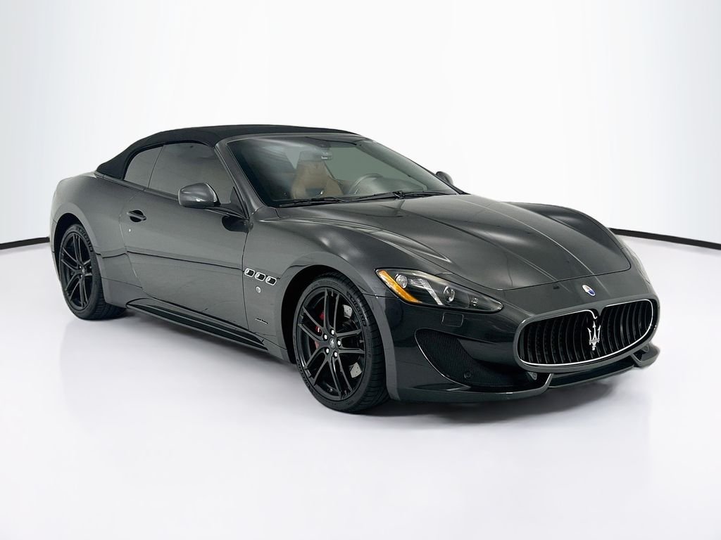 Used 2017 Grigio Granito Metallic Maserati Sport image 11