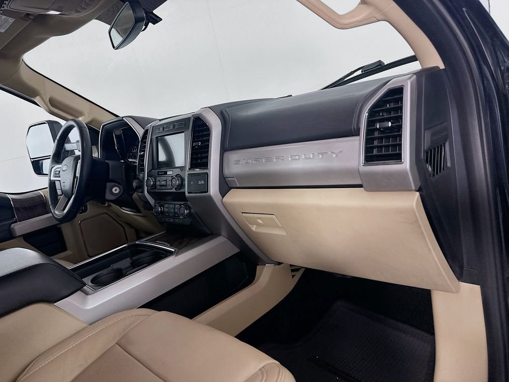 Used 2019 Black Metallic Ford Lariat image 29