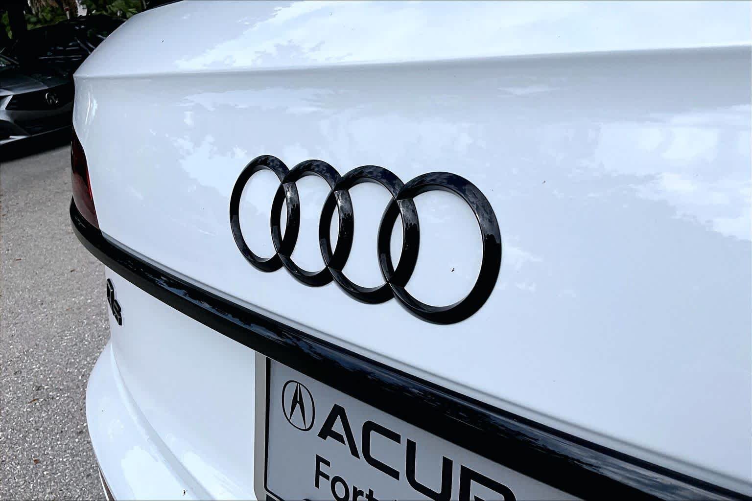 Used 2025 Glacier White Metallic Audi S line Premium Plus image 31