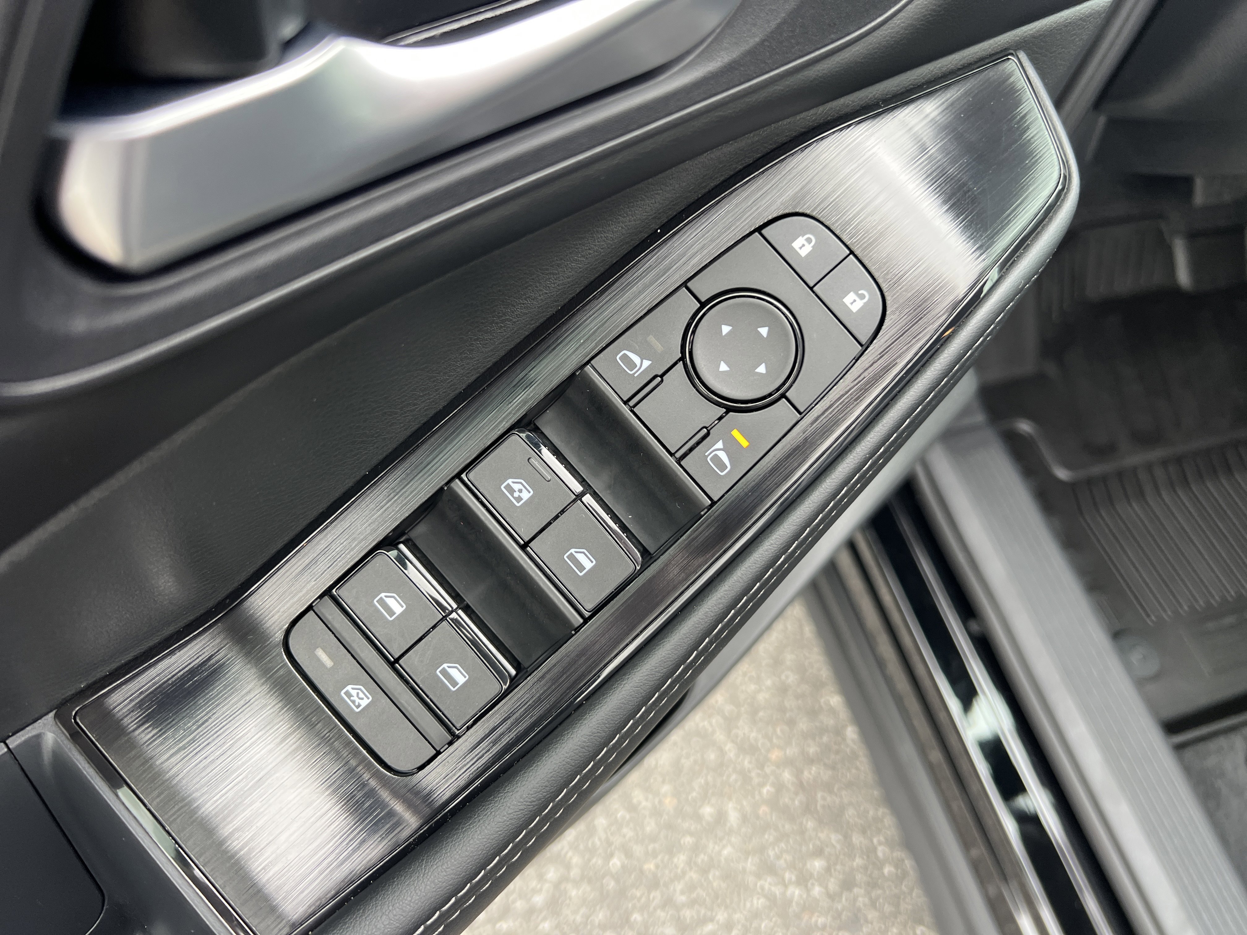 Used 2026 Super Black Nissan SV image 45