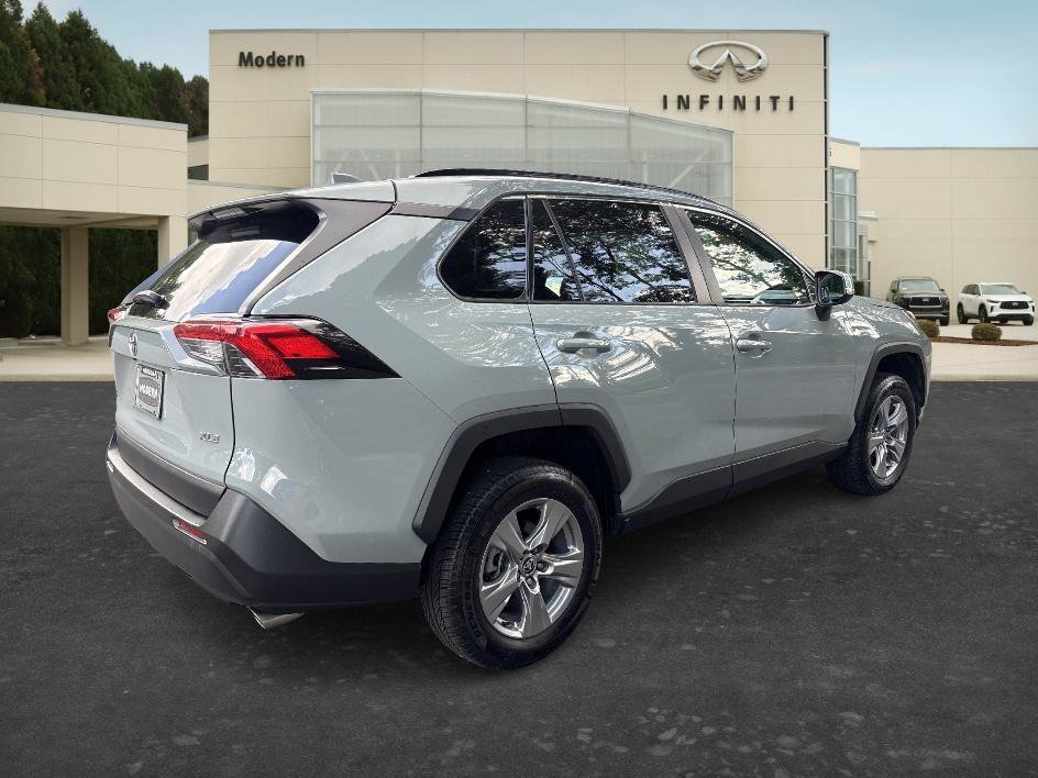 Used 2022 Lunar Rock Toyota XLE image 5