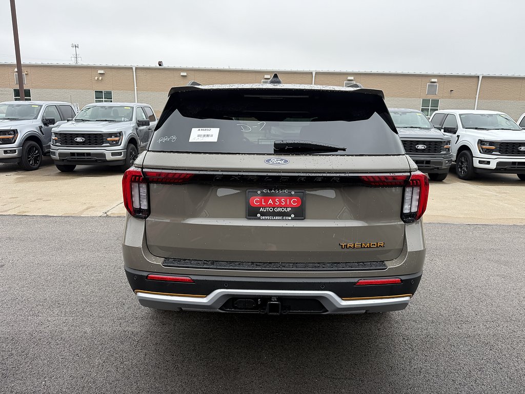 New 2027 Marsh Gray Ford Tremor® image 4