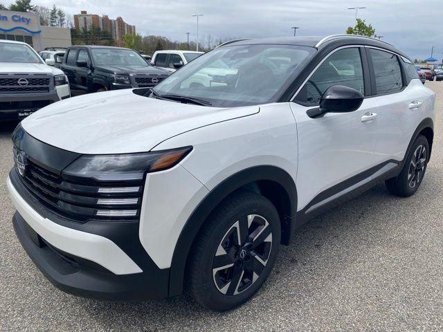 New 2026 Aspen White TriCoat / Super Black Two-tone Nissan SV image 5