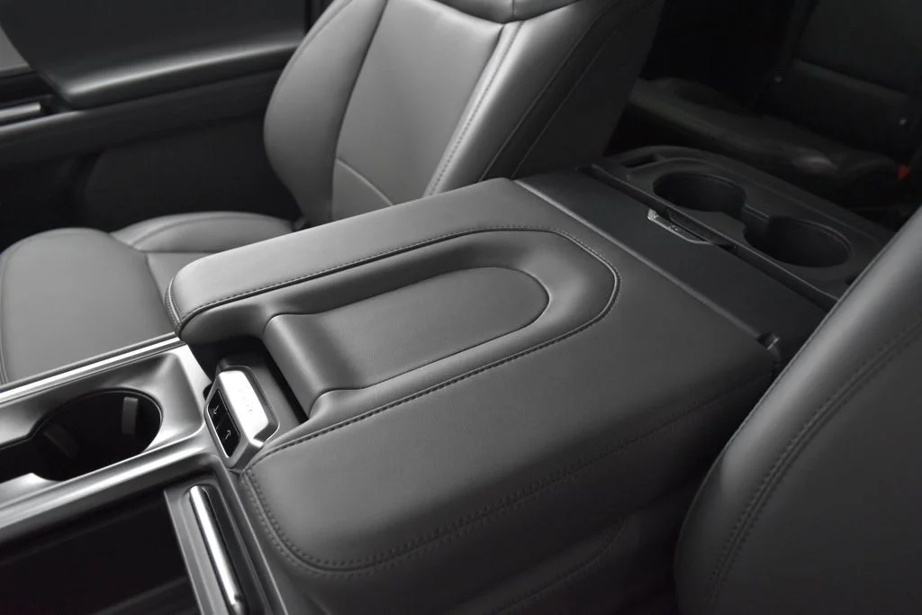 New 2027 Gray Ford Active image 14