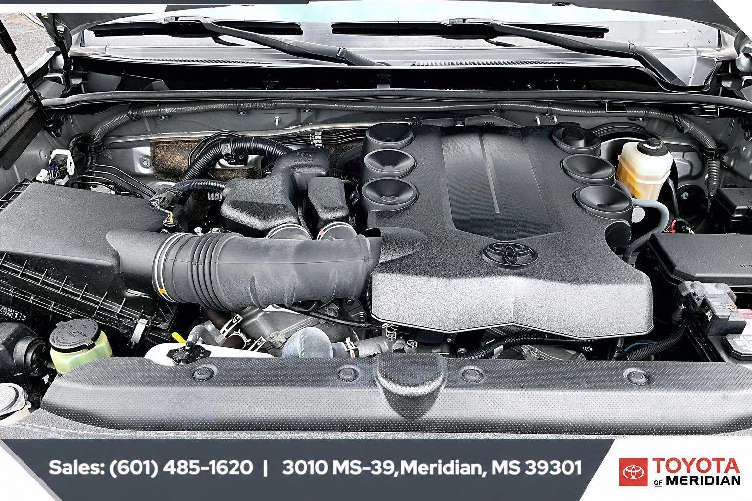 Used 2022 Classic Silver Metallic Toyota Limited image 8