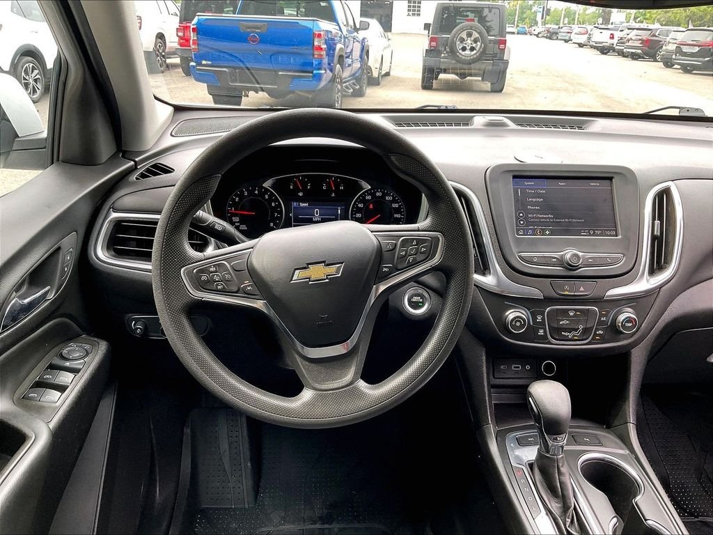 Used 2023 White Chevrolet LT image 17