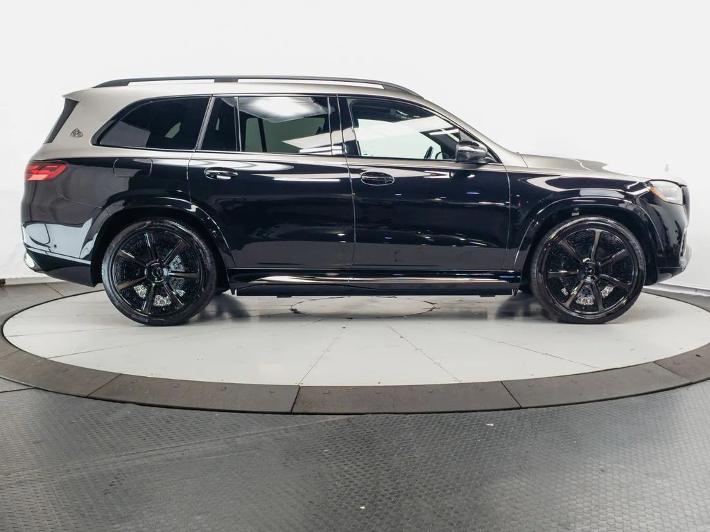 Used 2025 Black Mercedes-Benz Maybach GLS 600 image 37