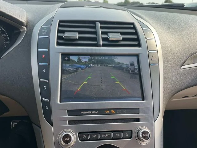 Used 2019 Blue Lincoln Reserve image 31