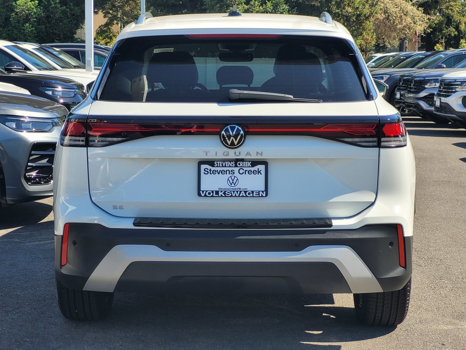 New 2026 White/off-white Volkswagen 2.0T SE image 5
