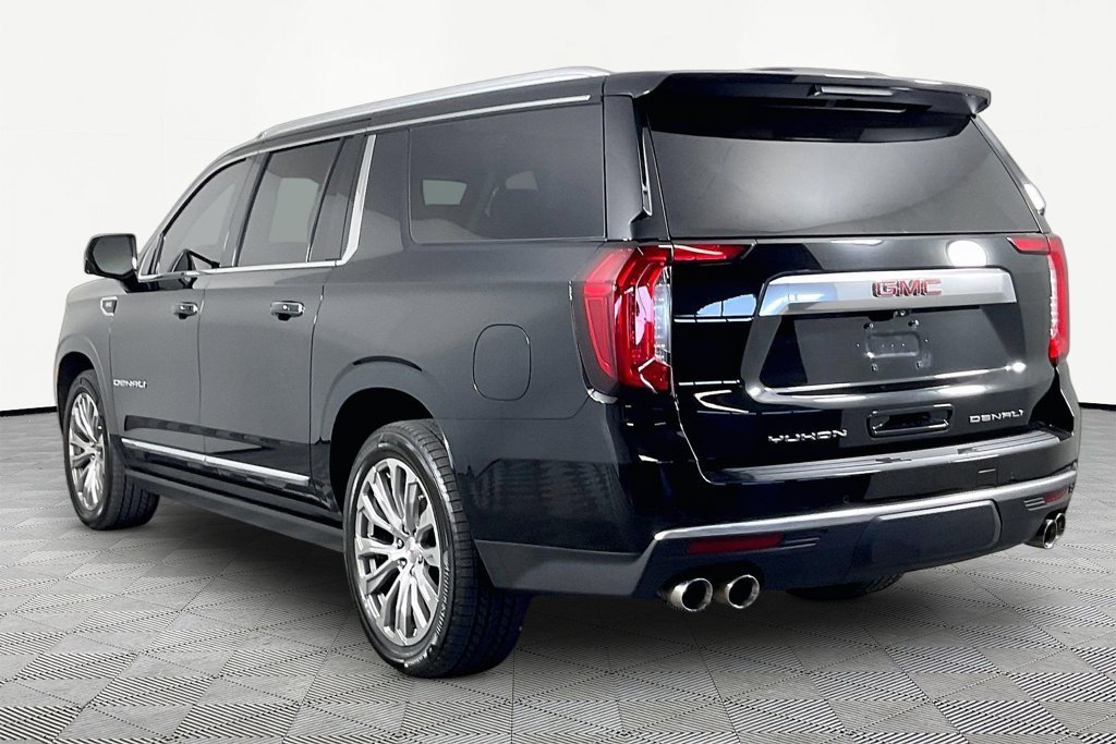 Used 2022 Black GMC Denali image 4