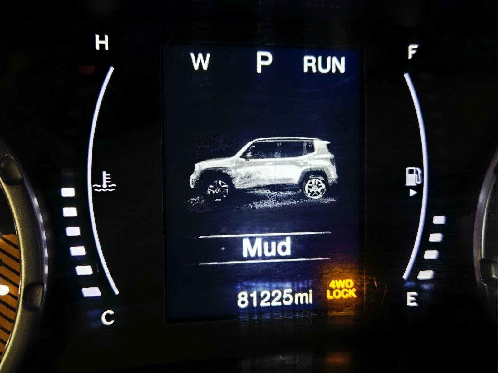 Used 2020 Sting-Gray Clearcoat Jeep Latitude image 27