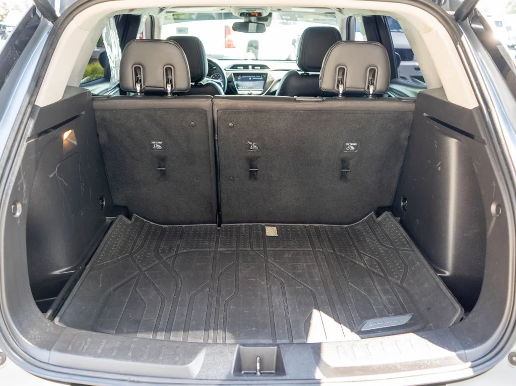 Used 2022 Gray Chevrolet LT image 33