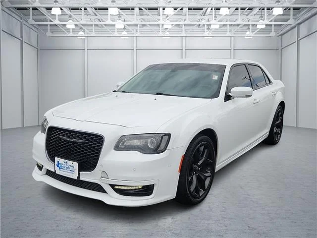 Used 2022 Bright White Clearcoat Chrysler Touring L Rear-Wheel Drive image 1