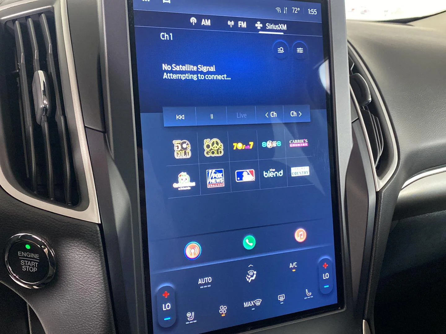 Used 2022 Iconic Silver Ford SEL image 3