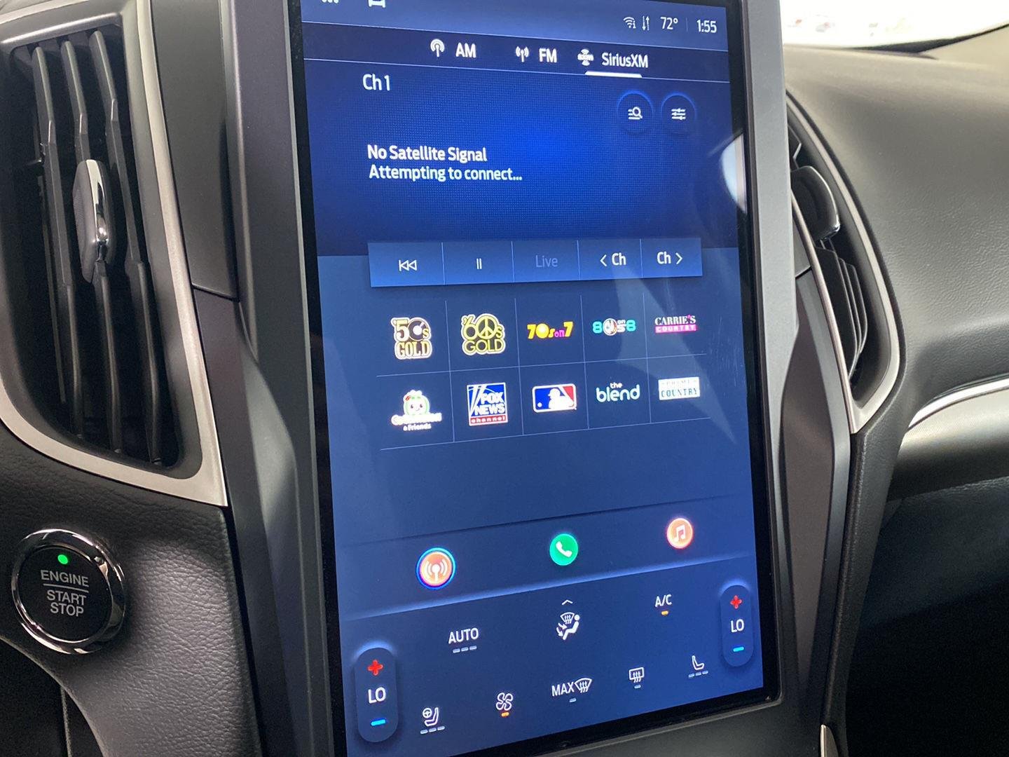 Used 2022 Iconic Silver Ford SEL image 3