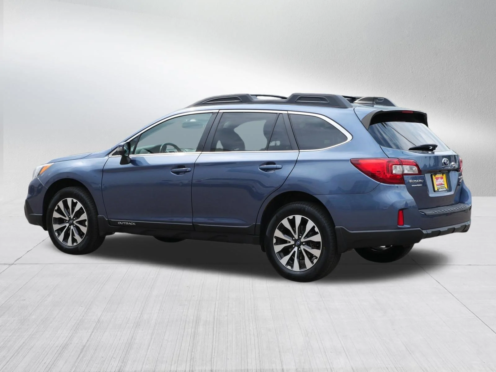 Used 2017 Twilight Blue Metallic Subaru Limited image 5
