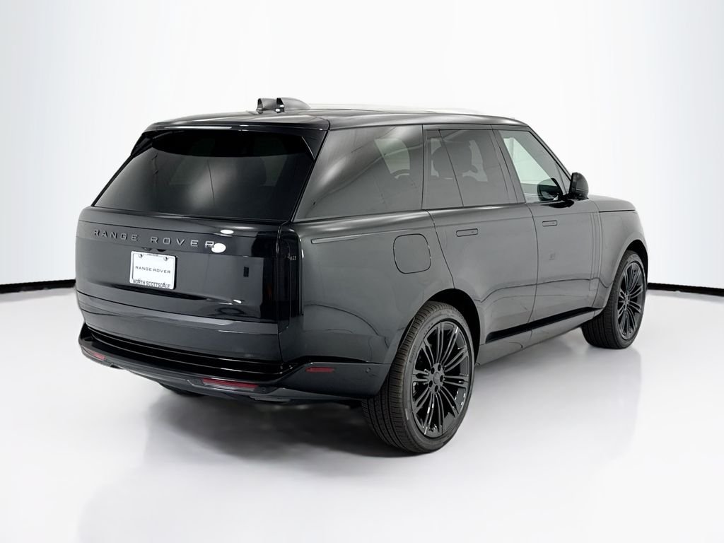 New 2026 Santorini Black Land Rover SE image 5
