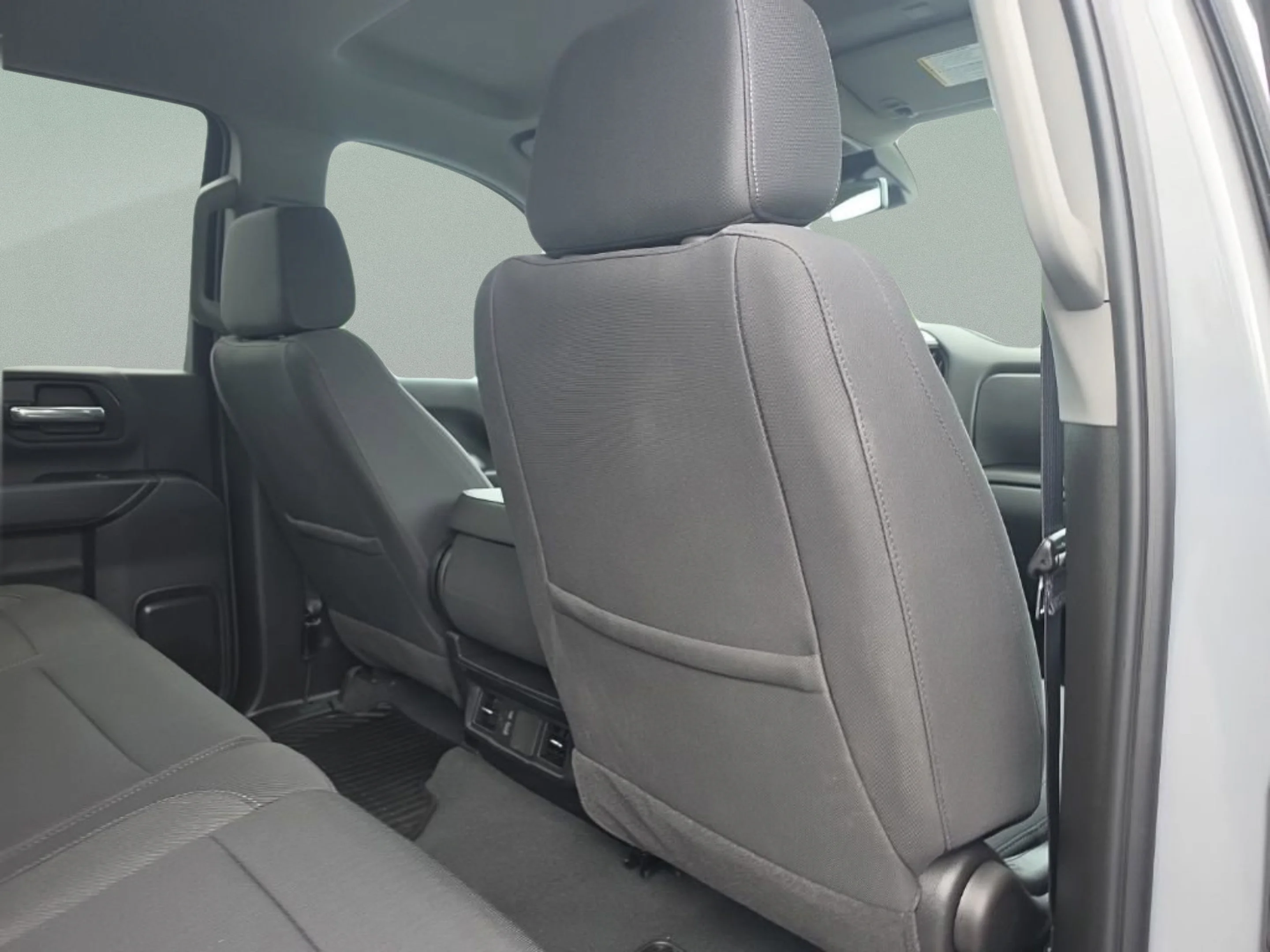 Used 2025 Slate Gray Metallic Chevrolet Custom image 25