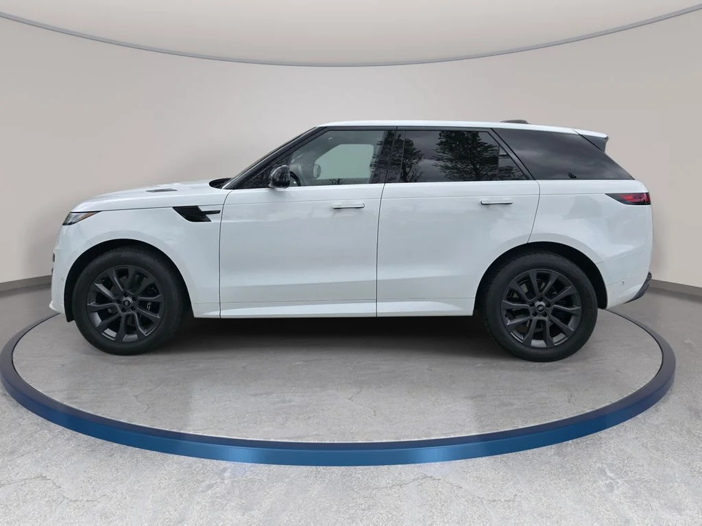 Certified Used 2024 White Land Rover Dynamic SE image 8