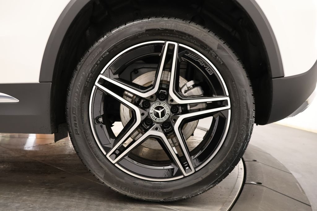 Certified Used 2026 Polar White Mercedes-Benz GLA 250 image 12