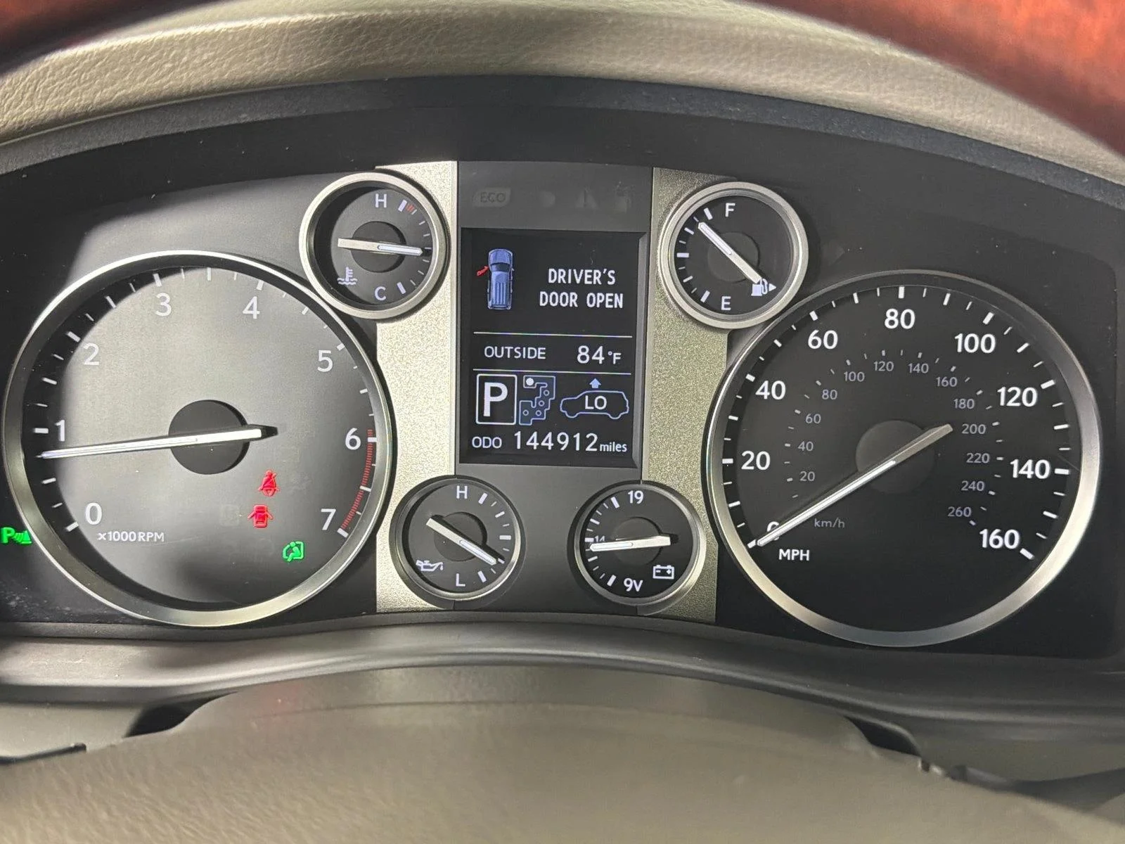 Used 2013 Starfire Pearl Lexus  image 29