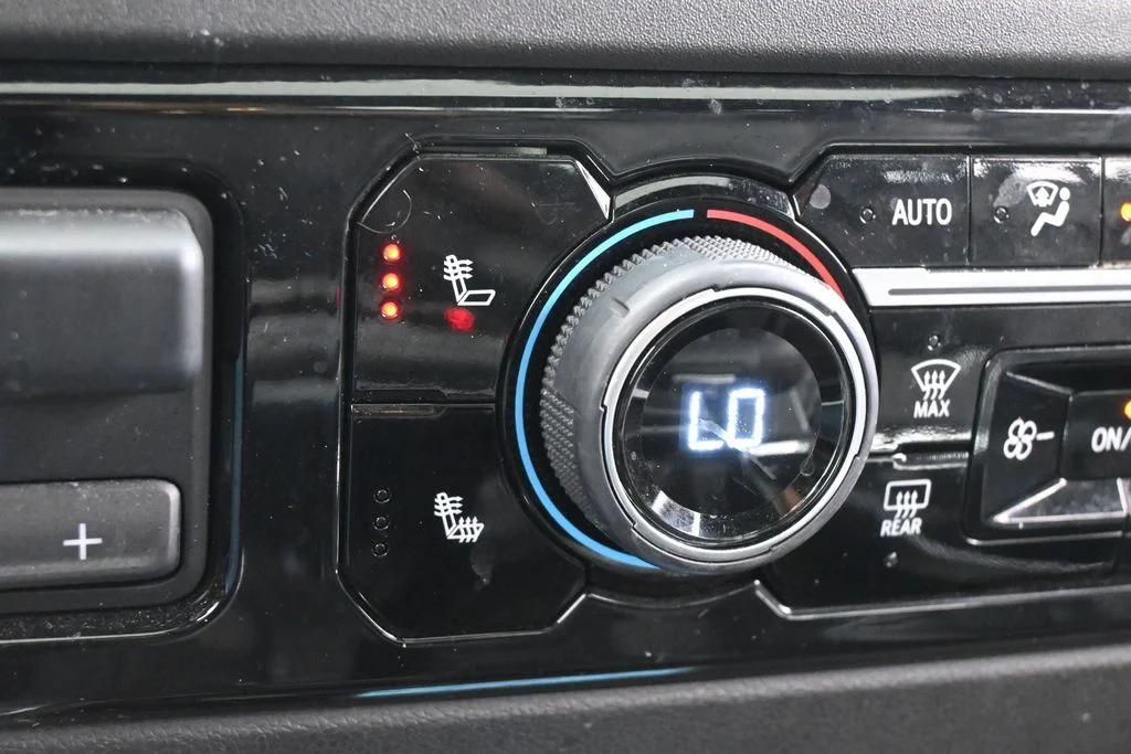 Used 2022 Summit White Chevrolet RST image 28