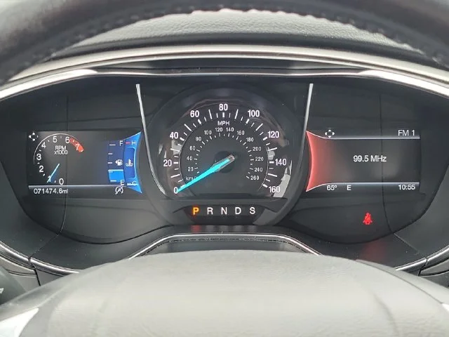 Used 2017 Silver Ford SE image 25