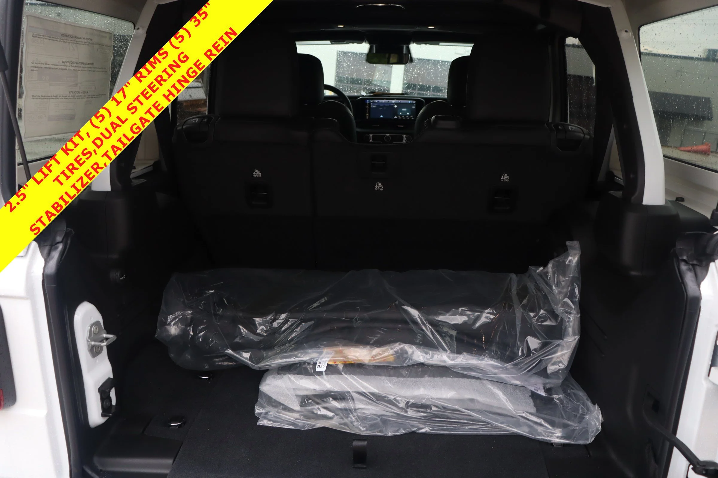 New 2026 Bright White Clear-Coat Exterior Paint Jeep Sahara image 12