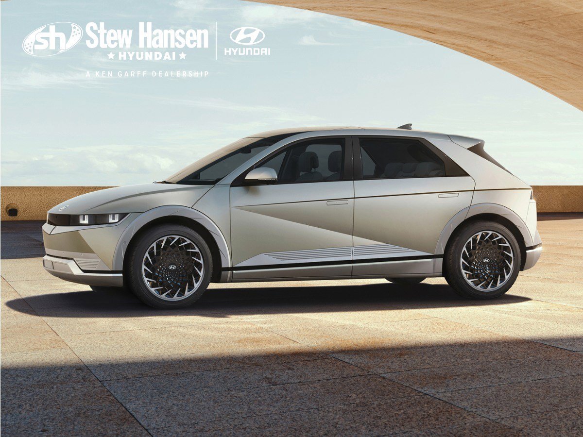 Used 2024 Cyber Gray Hyundai Limited image 1