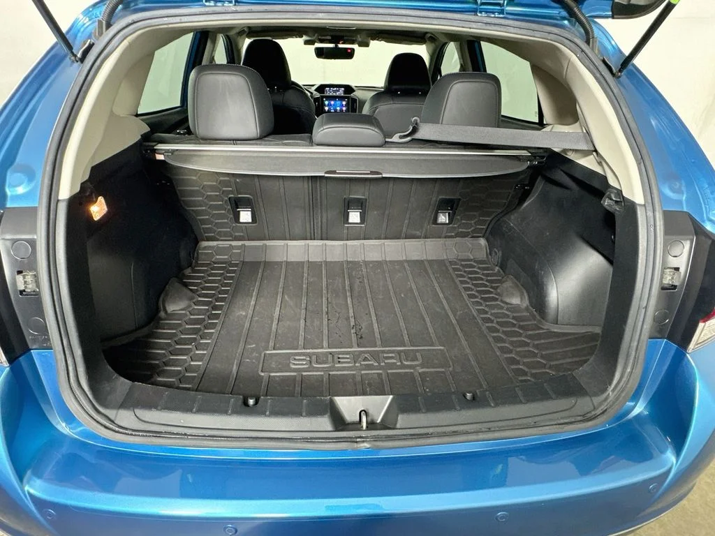 Used 2019 Blue Subaru 2.0i Limited image 31
