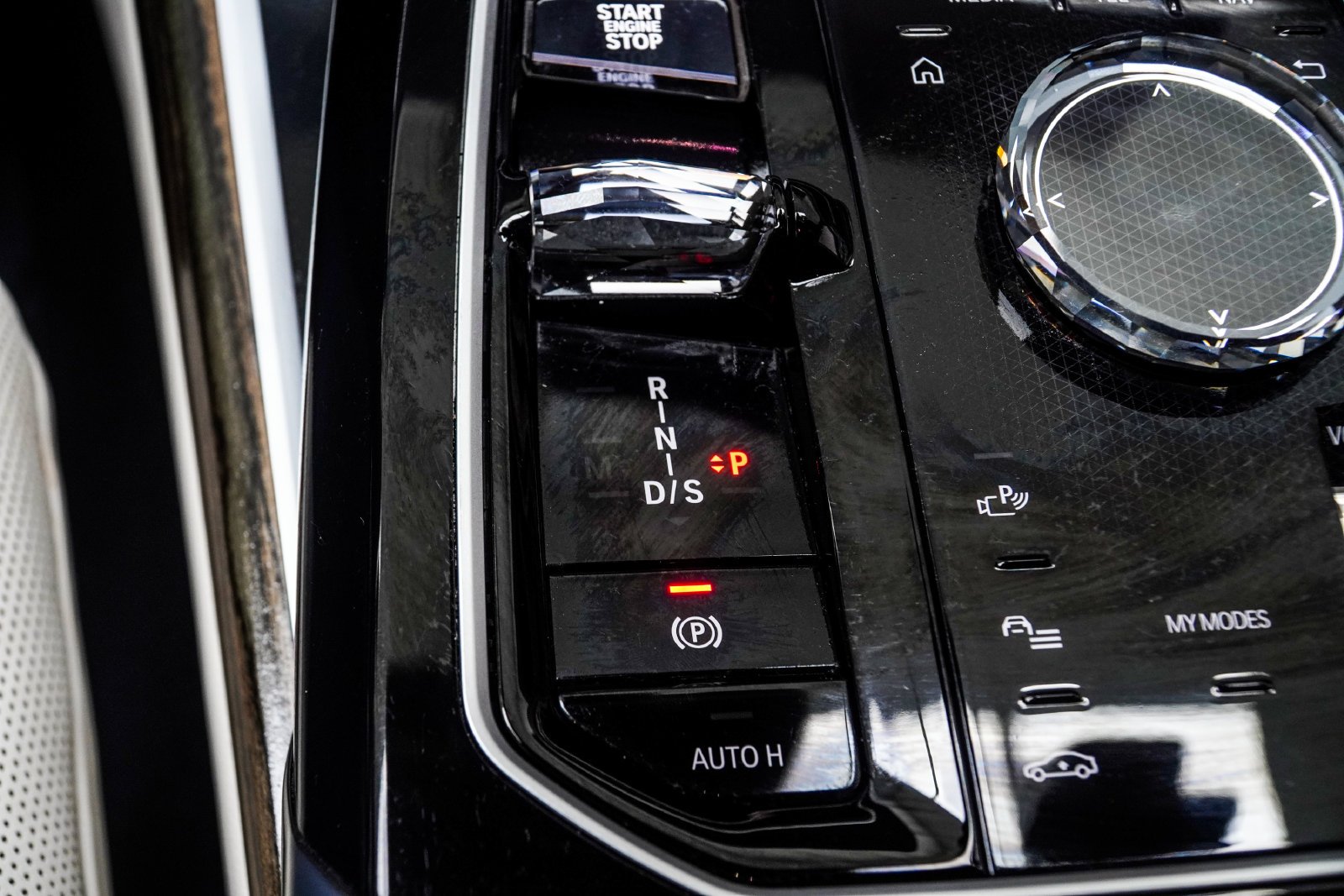 Used 2024 Black BMW 750e xDrive image 24