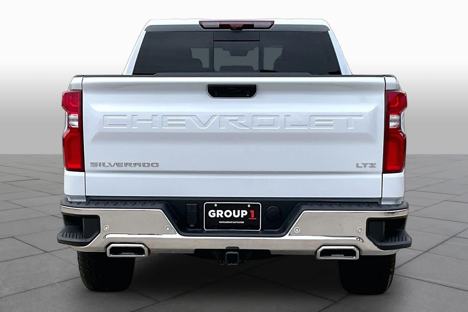 Used 2026 Polar White Tricoat Chevrolet LTZ image 5