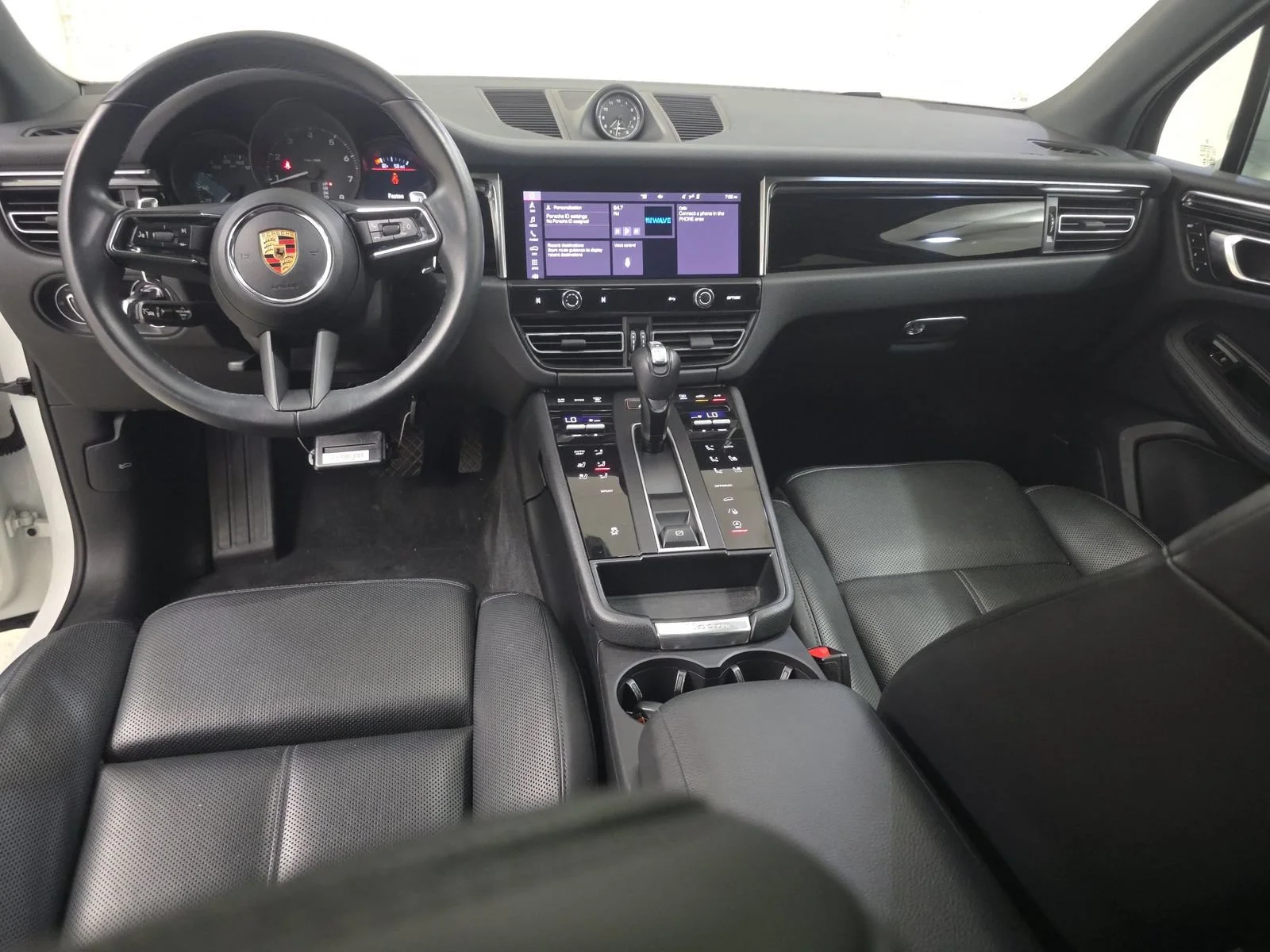 Used 2024 White Porsche  image 18