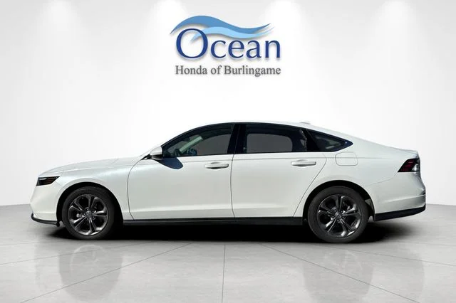 Certified Used 2023 Platinum White Pearl Honda EX image 7