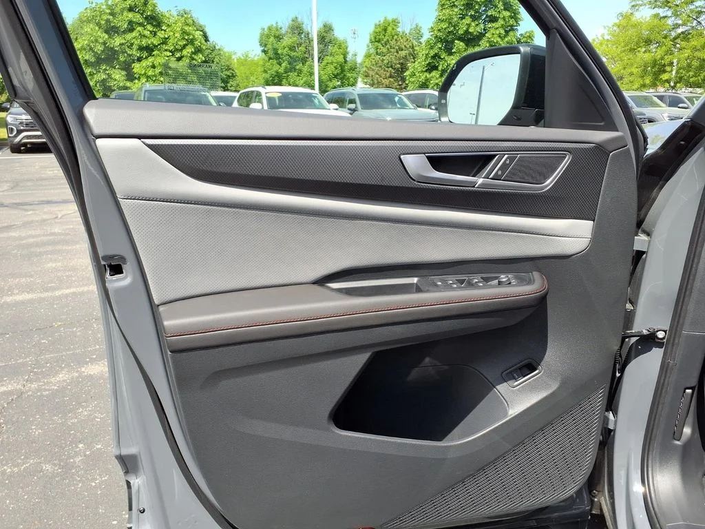 New 2026 Pure Gray Volkswagen Peak Edition image 8