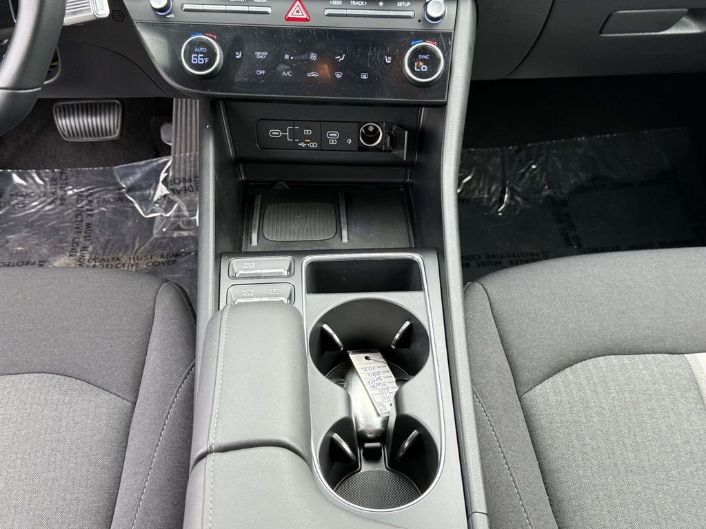Certified Used 2025 White Hyundai SEL image 21