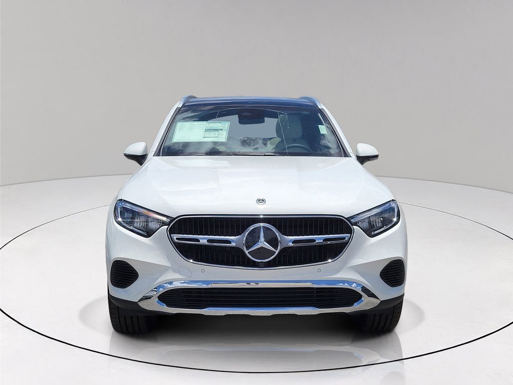 New 2026 Polar White Mercedes-Benz GLC 300 image 2
