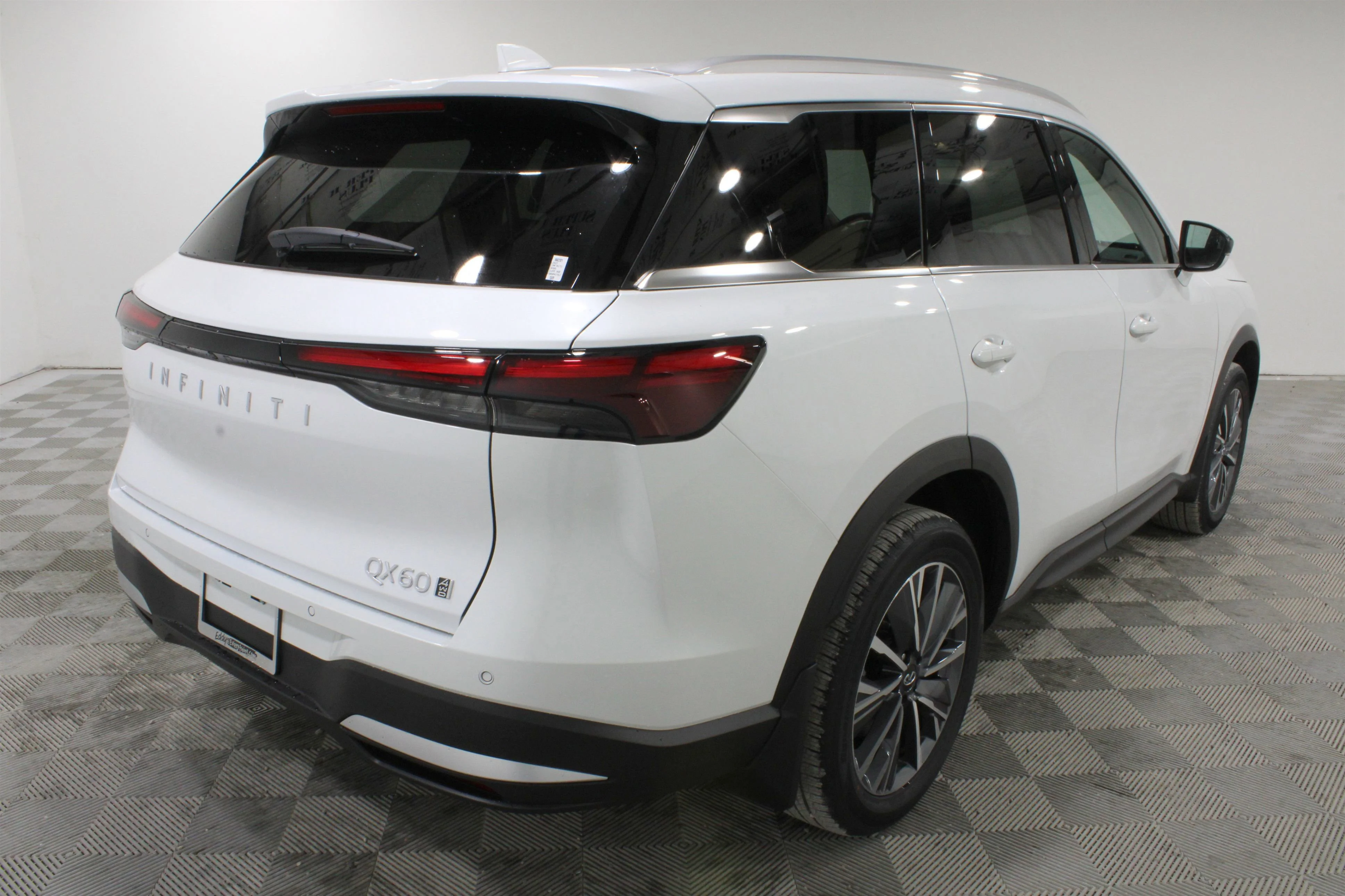 2027 INFINITI QX60 LUXE - Photo 31