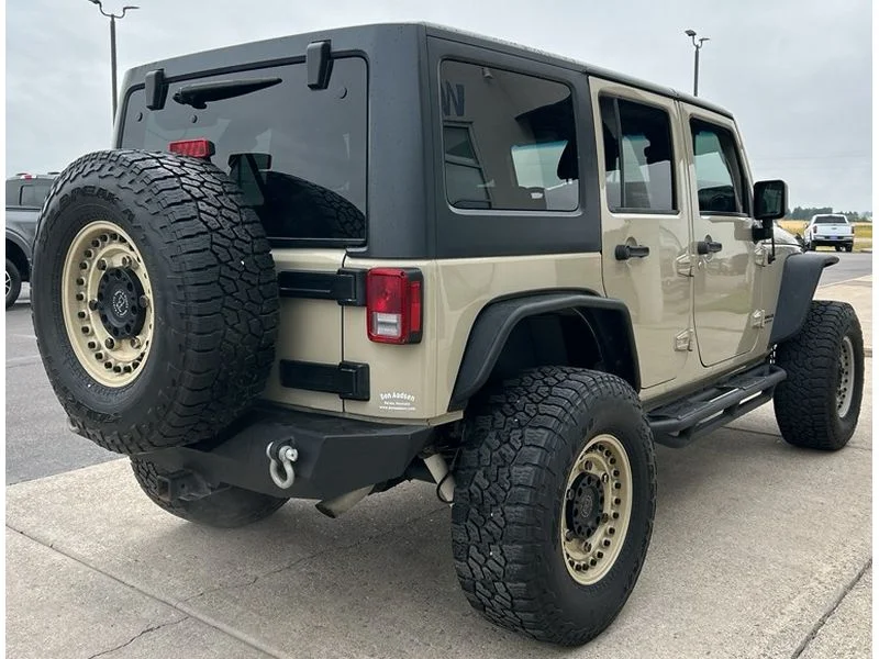 Used 2017 Gobi Clearcoat Jeep Rubicon image 22