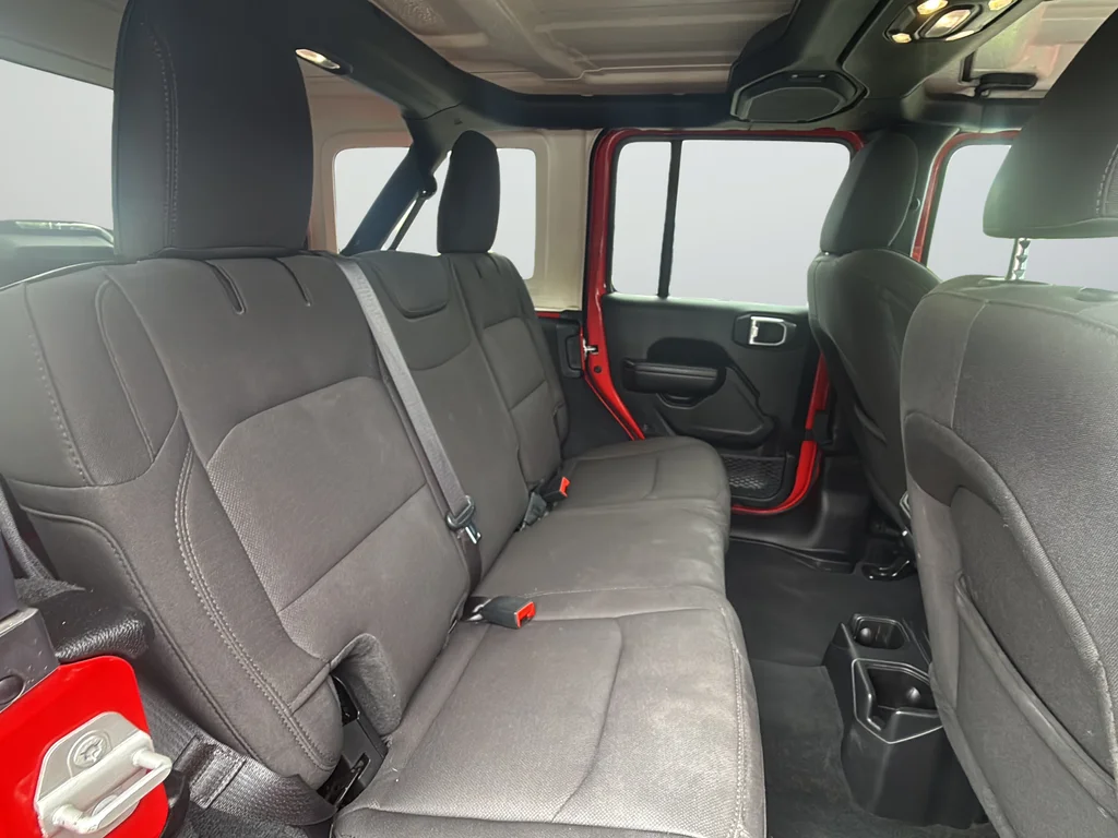 Used 2023 Red Jeep Sport S image 29