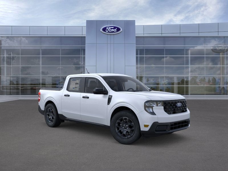 New 2025 Space White Metallic Ford XLT image 7
